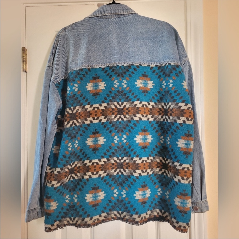 Aztec pattern denim jacket - Picture 8 of 11